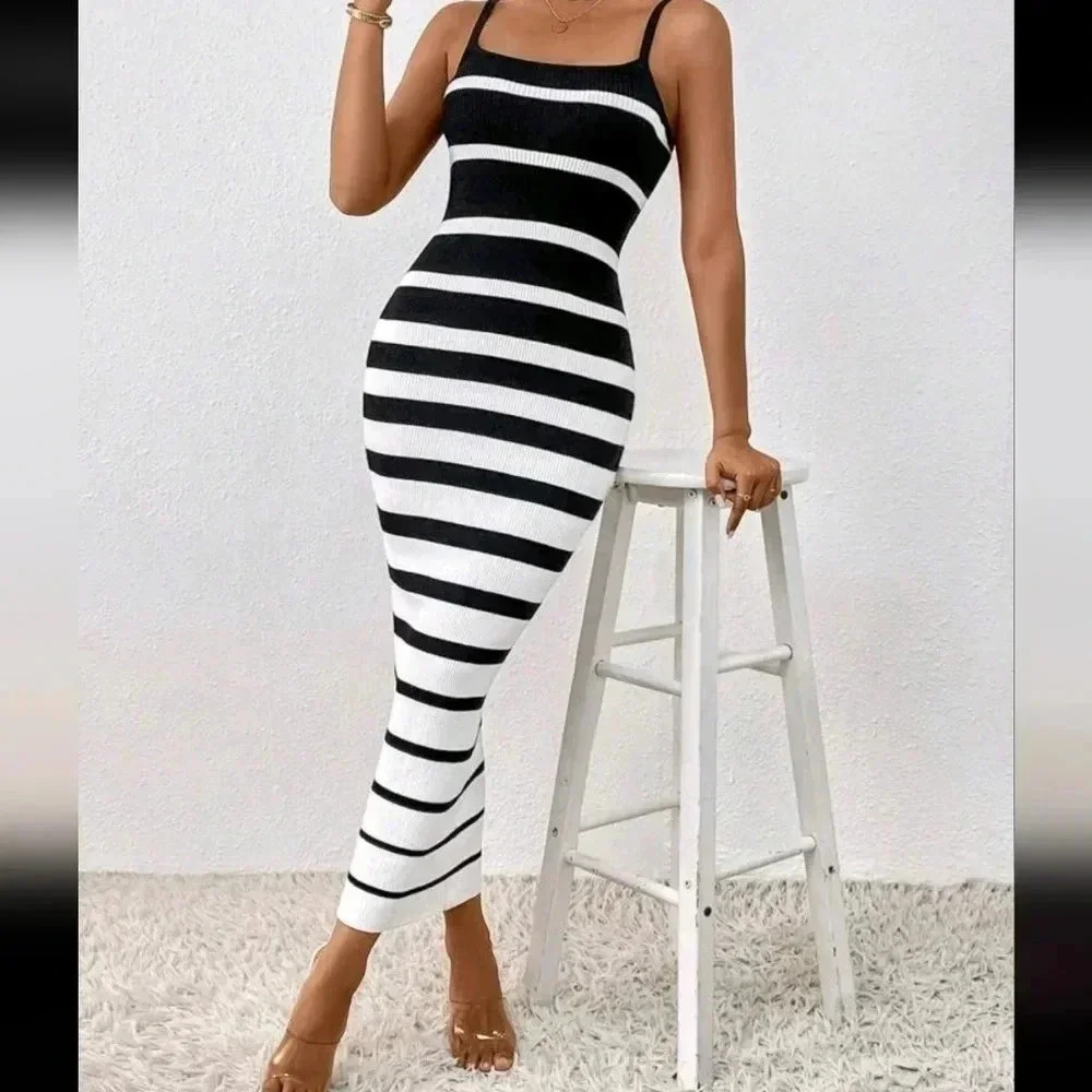 Striped PatternCami Bodycon Dress - Picture 4 of 4